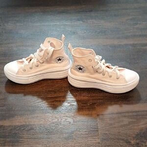Converse High-Top Sneakers‎ in Light Beige